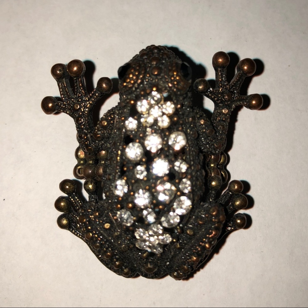 Jeweled Frog Ring